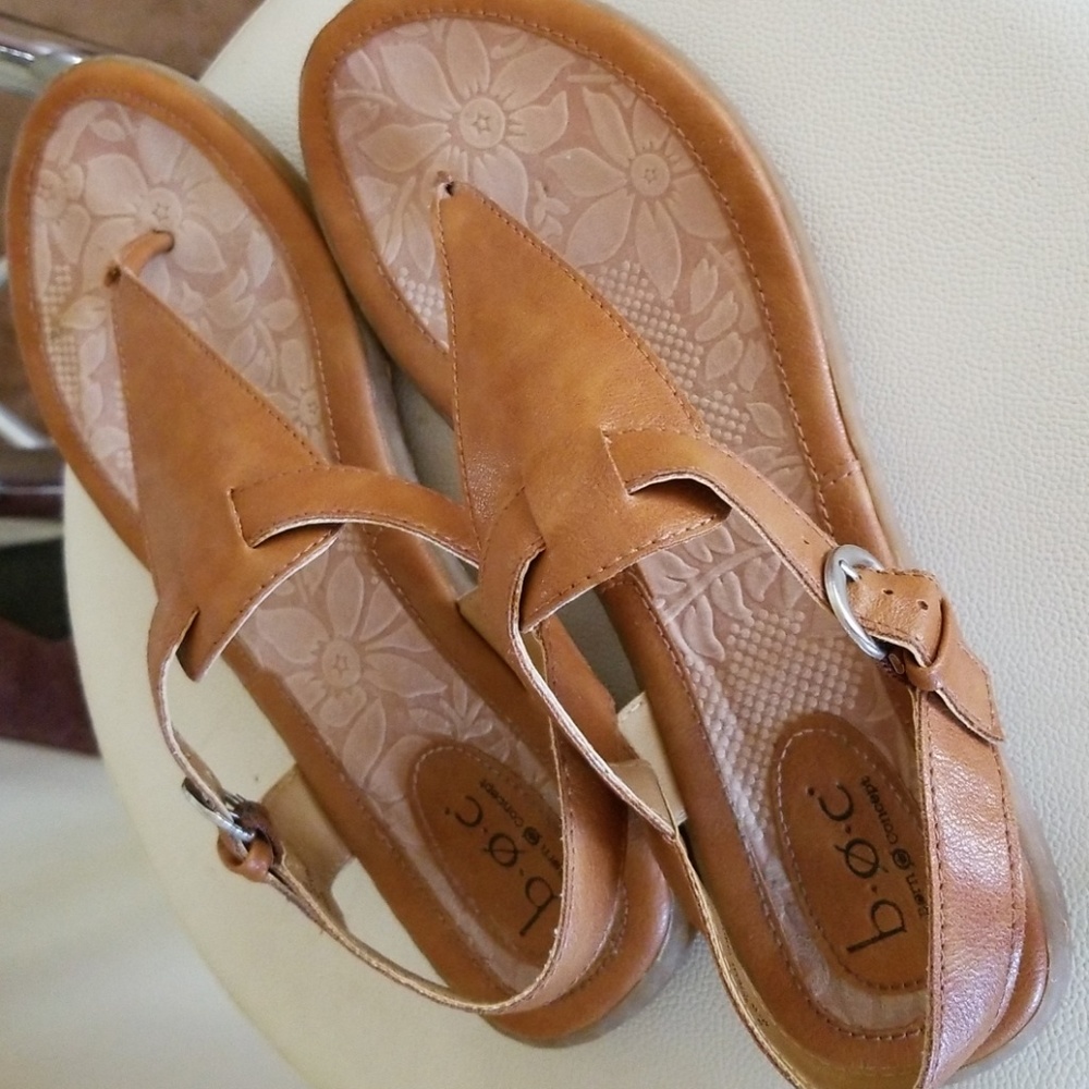 SIZE 9 BORN BOC SANDALS